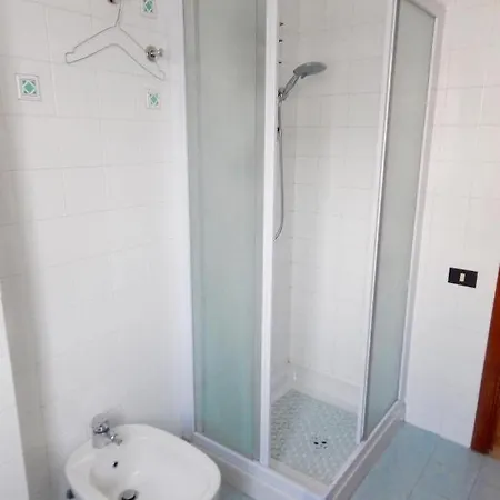 Trilocale A 50 Mt Dal Mare A - M155 * Marcelli